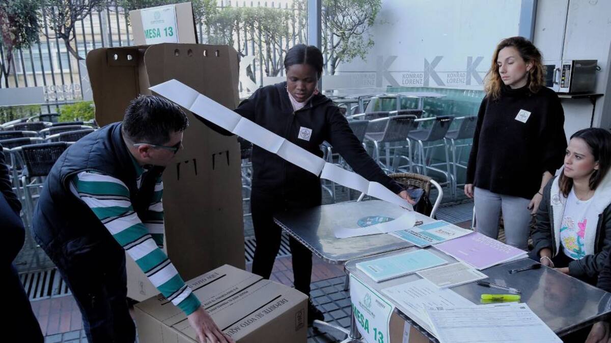 CNE estableció monto máximo de dinero que los candidatos al Congreso pueden gastar