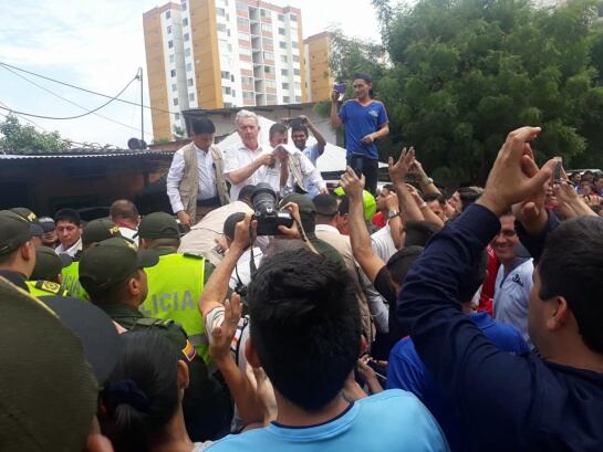 Senador Uribe con los simpatizantes den Centro Democrático