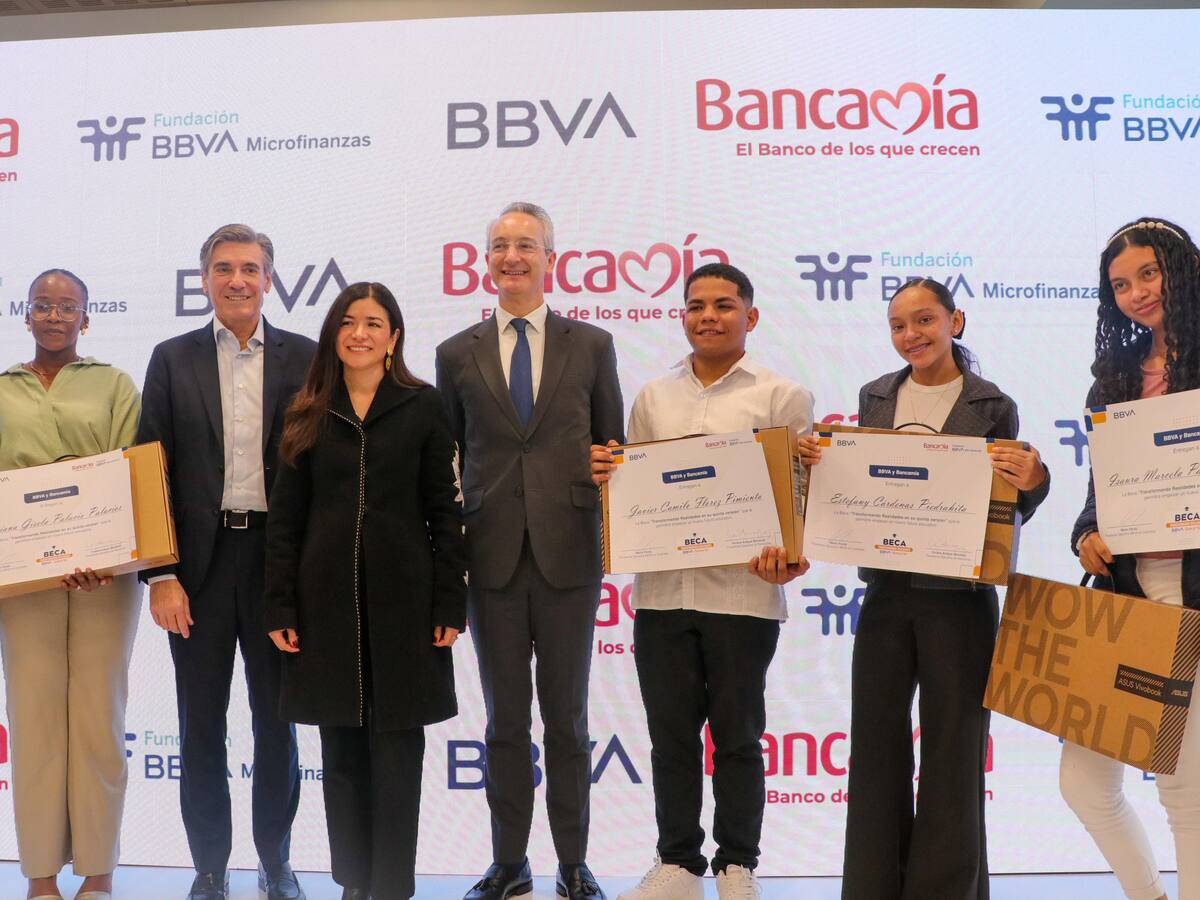 BBVA y Bancamía darán acceso a la universidad a 30 hijos de microempresarios vulnerables
