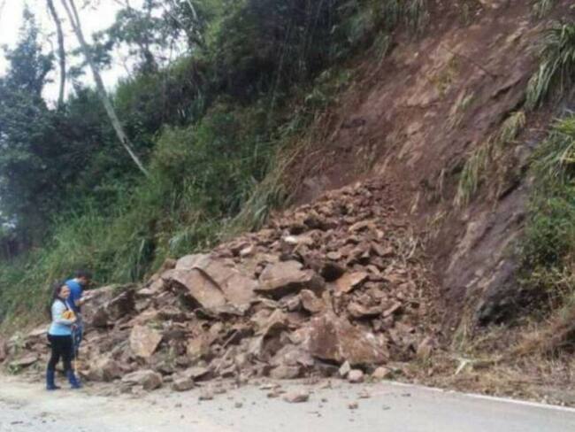 Alerta roja en tres municipios de Antioquia por deslizamientos