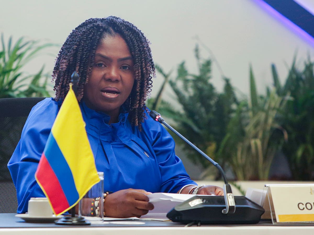 “Todavía no pasamos la página de la violencia en Colombia”: Francia por muerte de Miguel Uribe