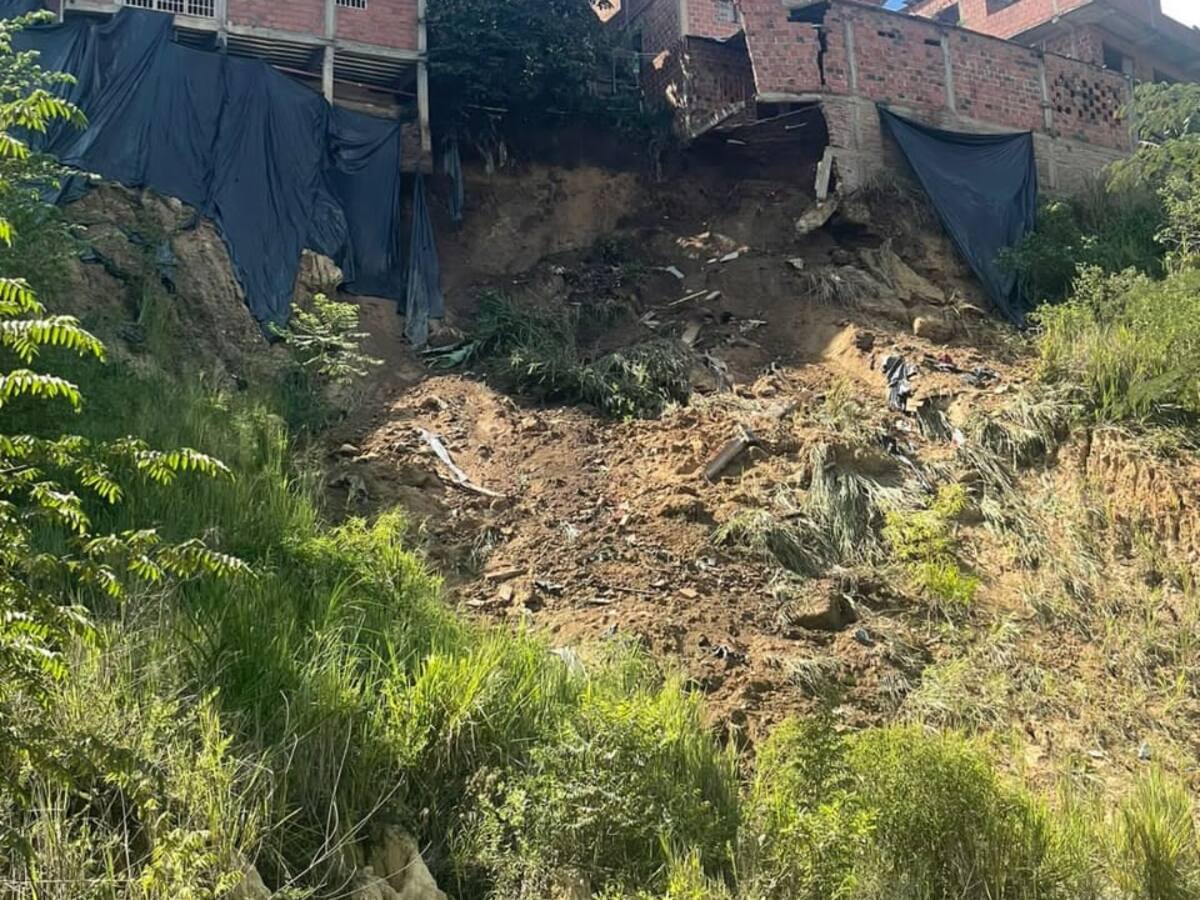 Alerta por riesgo de colapso de viviendas en Asomiflores