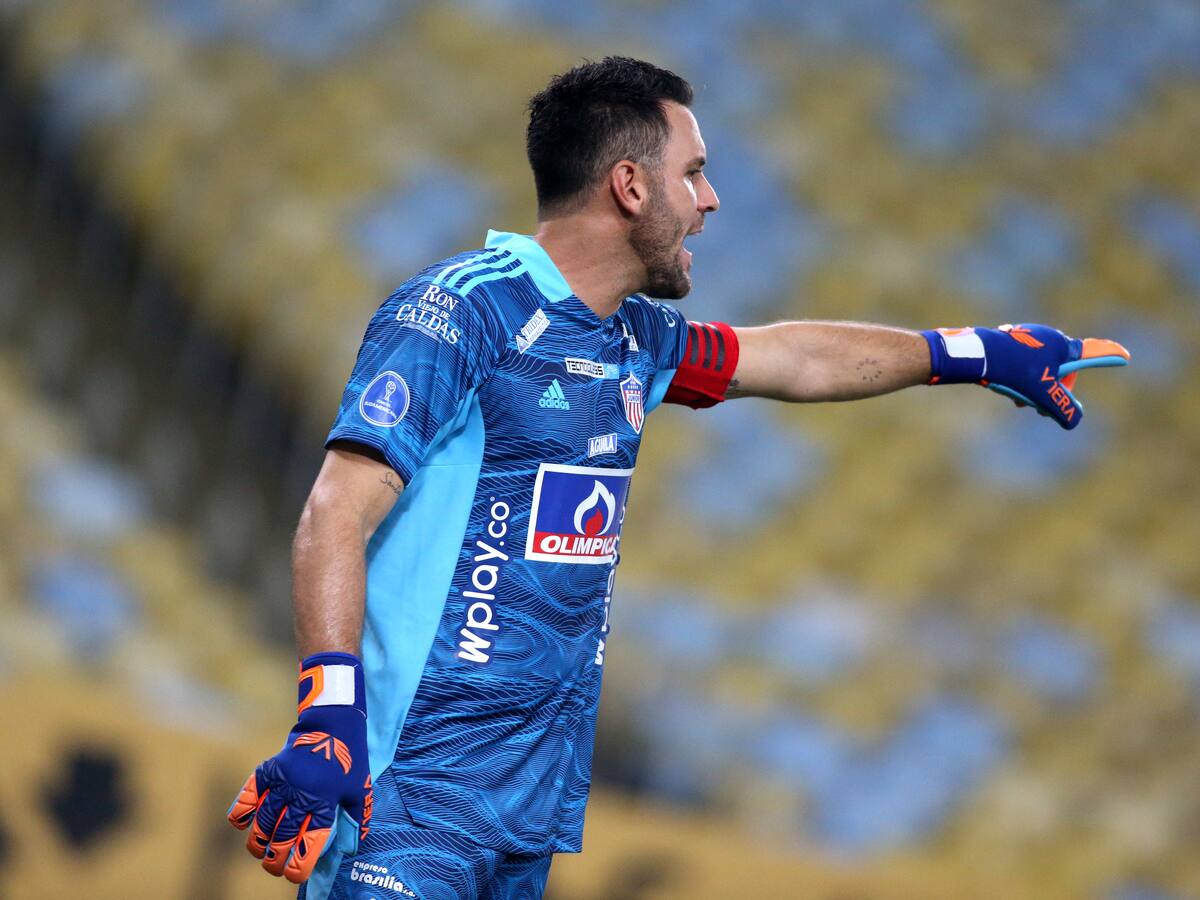 Iván René Valenciano, sin pelos en la lengua: “Que Viera se retire ya”