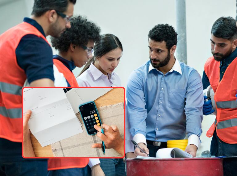 Trabajadores de una empresa hablando con su jefe / Hombre haciendo cálculos (Getty Images)
