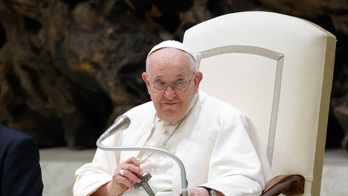 Papa Francisco expresó su “profunda tristeza” por los incendios y pidió oración por Hawai