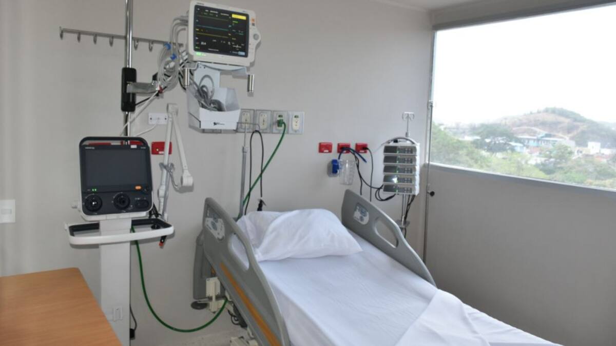 Hospital Julio Méndez Barreneche tiene 14 nuevas camas de UCI