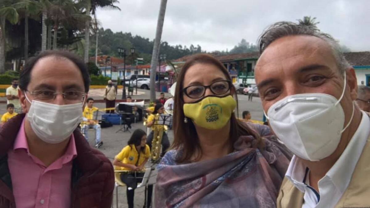 El eje cafetero podría ser piloto en reabrir el turismo: Ministro Comercio