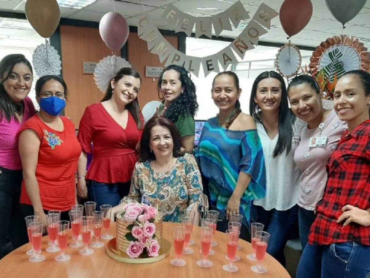 Polémica por foto de funcionarias en la Alcaldía sin tapabocas