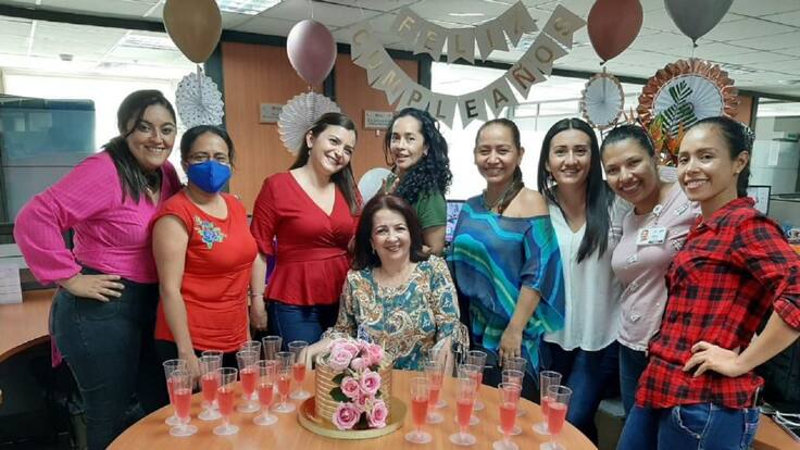 Polémica por foto de funcionarias en la Alcaldía sin tapabocas