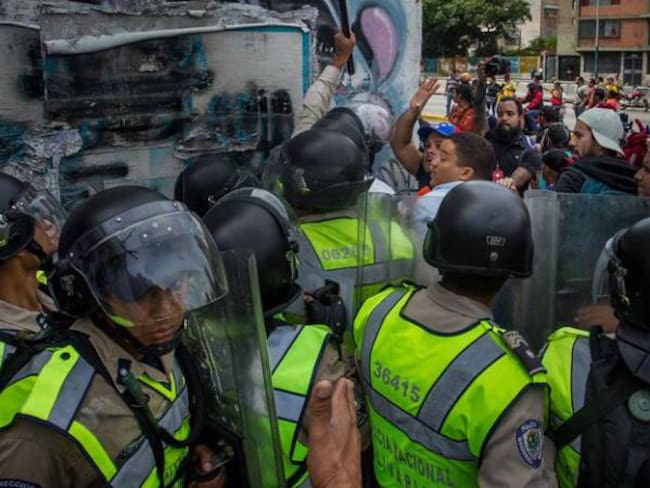 Comprobamos que la situación en Venezuela es crítica: Periodista de Caracol Radio