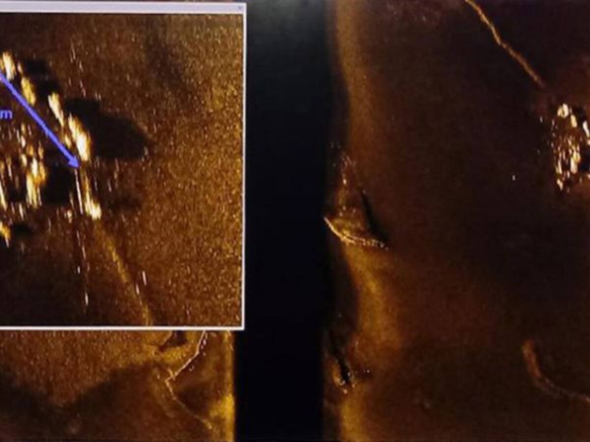 Armada Argentina dice que submarino sufrió una implosión cuando desapareció