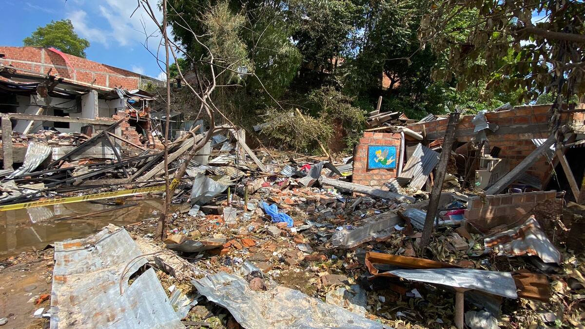 A 2 se eleva el número de muertos tras explosión en Barrancabermeja