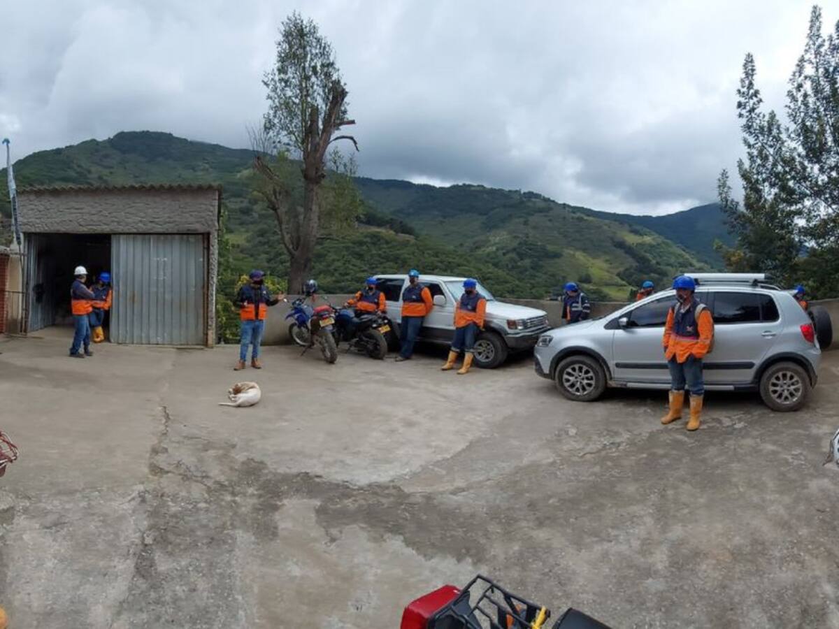 Gobierno formalizará 160 mineros de California