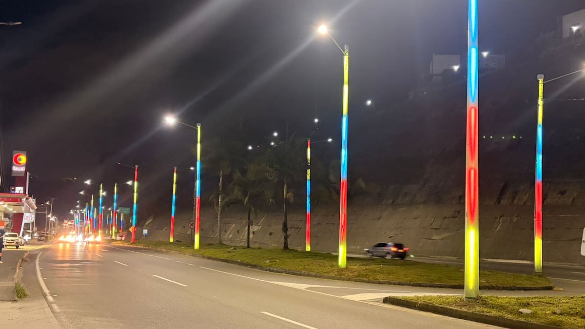 La vía Panamericana entre Manizales y Villamaría se llena de colores