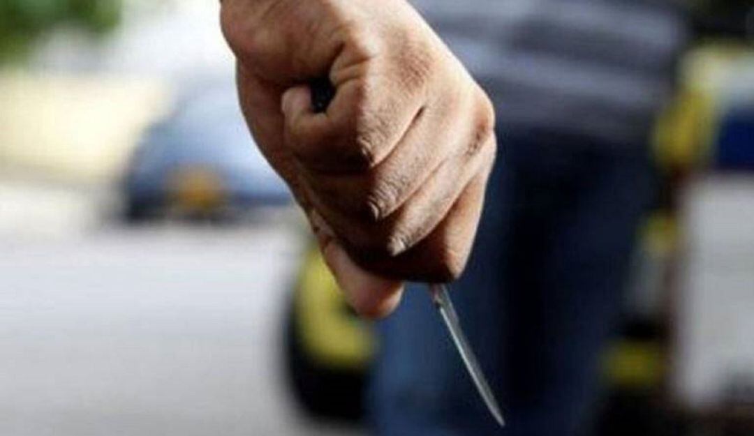 El crimen ocurrió mientras la víctima compartía con otras personas