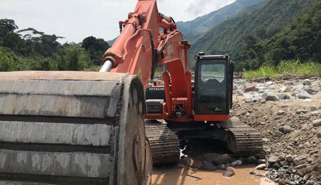 Maquinaria en vías del Tolima-Ilustración