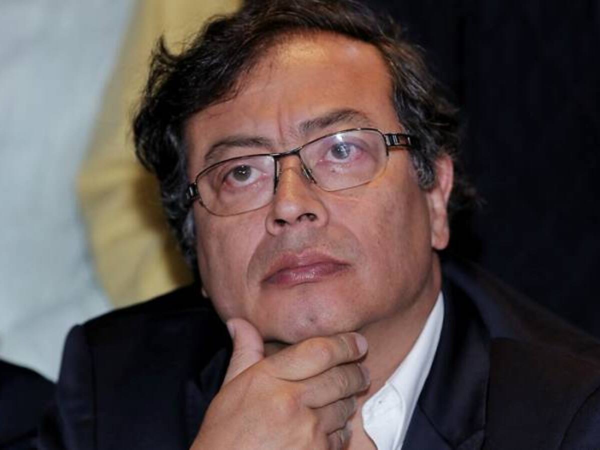 Según estudio, Petro es el candidato con más seguidores falsos en Twitter