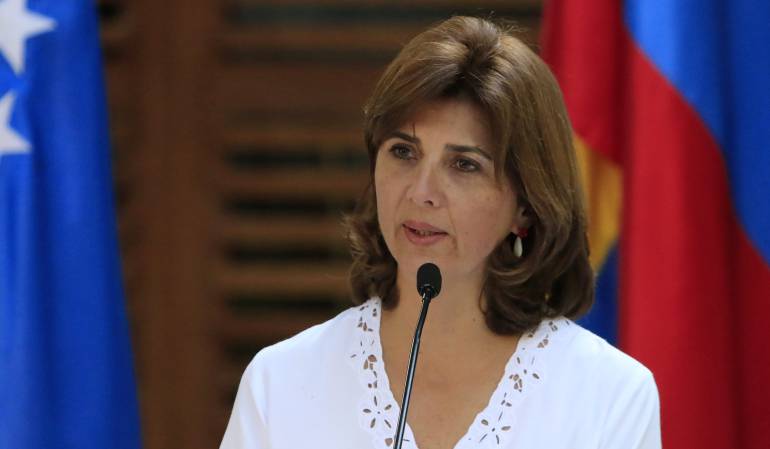 María Ángela Holguín