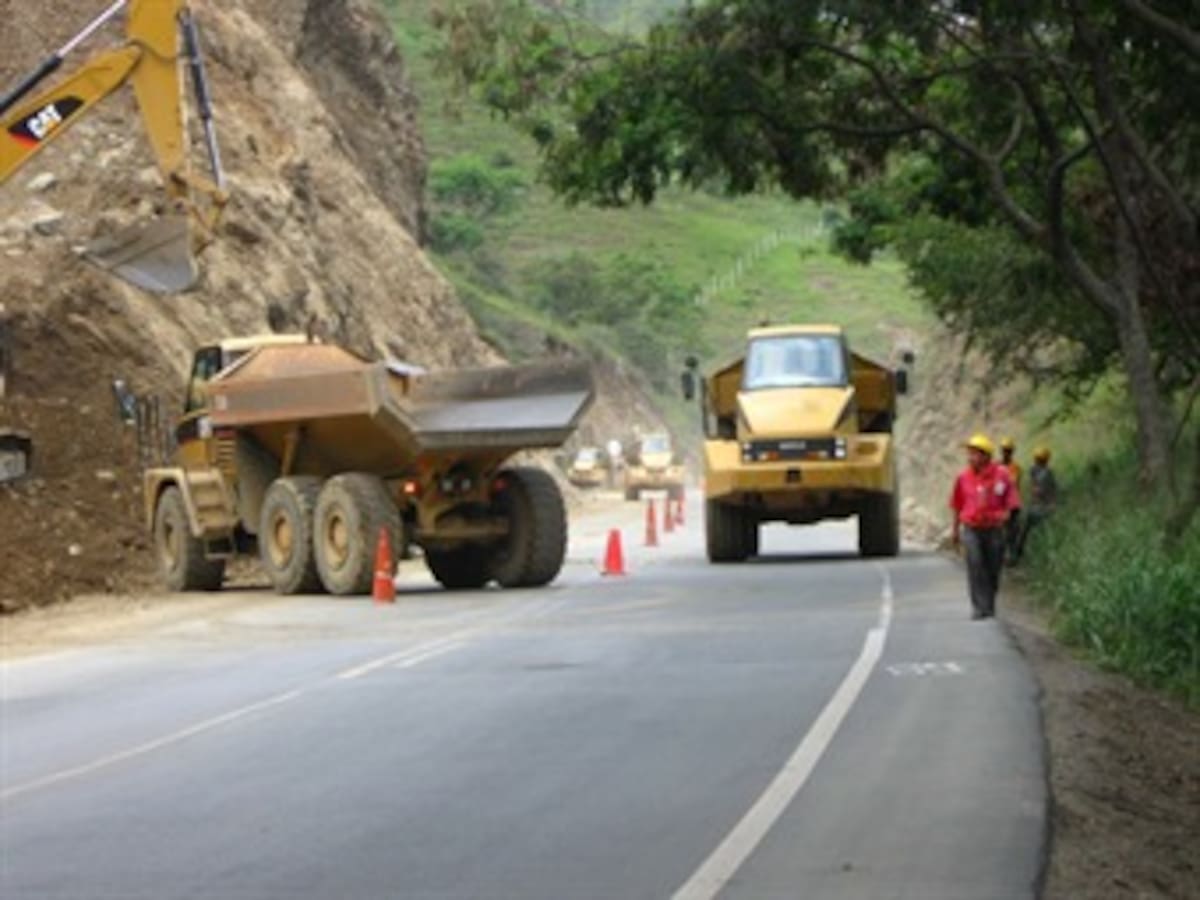 Piden acelerar obras de la vía Buga - Buenaventura