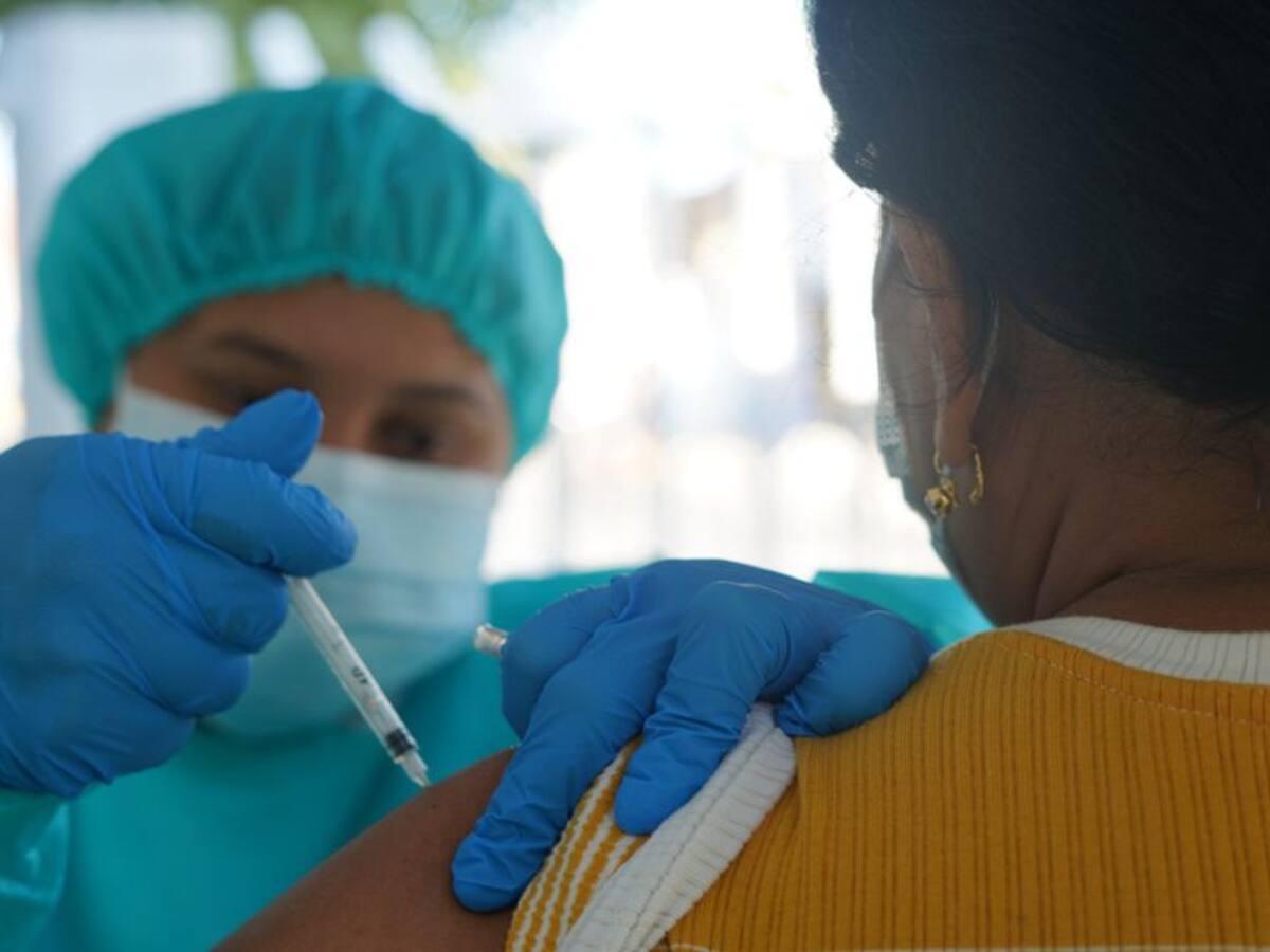 Coosalud agenda a usuarios mayores de 60 años para vacuna de la COVID-19