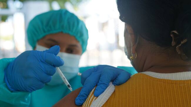 Coosalud agenda a usuarios mayores de 60 años para vacuna de la COVID-19