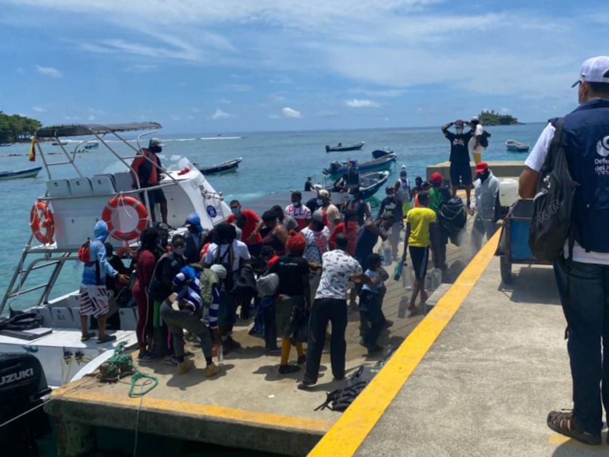 Defensoría busca ayudar a 15.000 migrantes que están en Necoclí