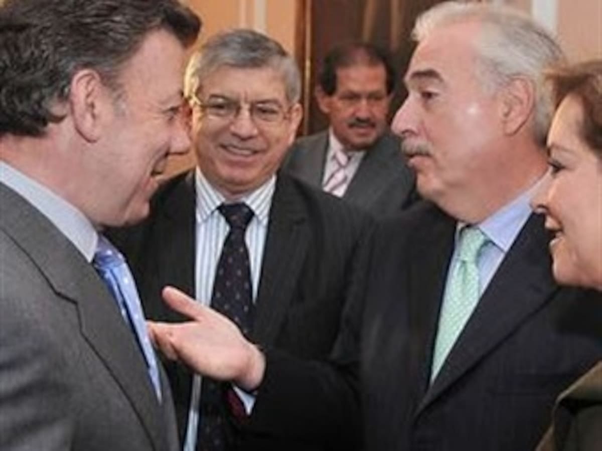 Nueva carta de Pastrana al presidente Santos