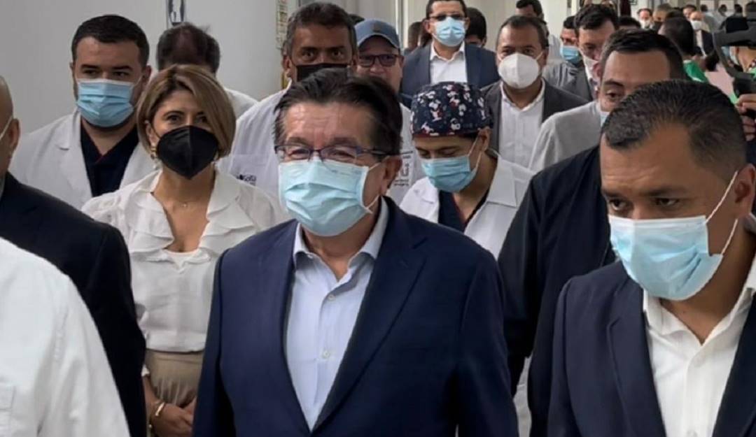 Ministro de Salud, Fernando Ruiz. Crédito Caracol Radio.