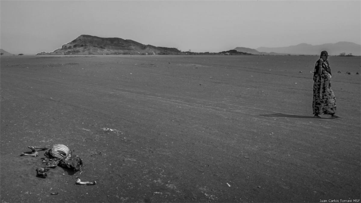 La tribu afar le da el nombre a la región. Es un pueblo seminómada que se desplaza constantemente por este vasto territorio en busca de agua para sobrevivir y pasturas para sus cabras.