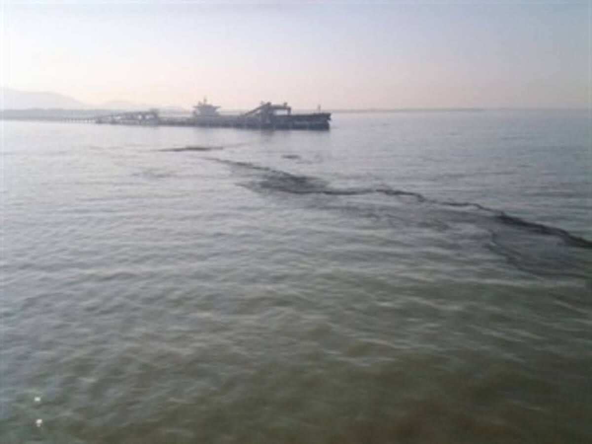 Universidad Jorge Tadeo prepara informe sobre mancha en mar de Santa Marta