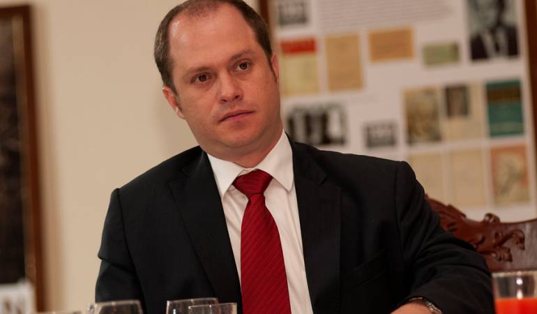 Héctor Olimpo Espinosa.