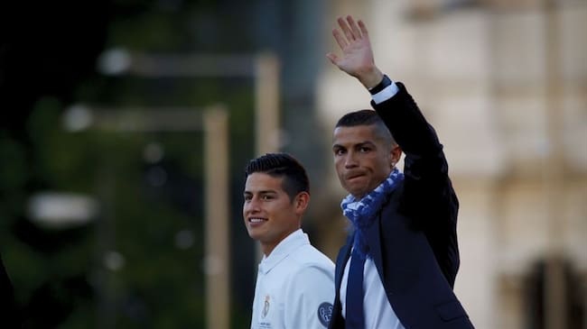 La burla de Cristiano Ronaldo a James Rodríguez. Foto: Getty Images