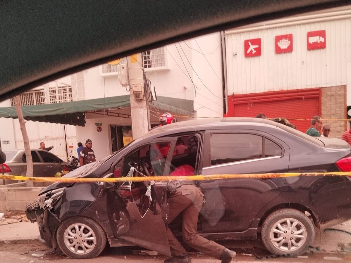 Hombre murió tras recibir varios balazos cuando conducía carro en Cartagena