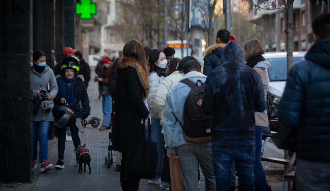 Lugares y hábitos con los que es más probable que se contagie de COVID