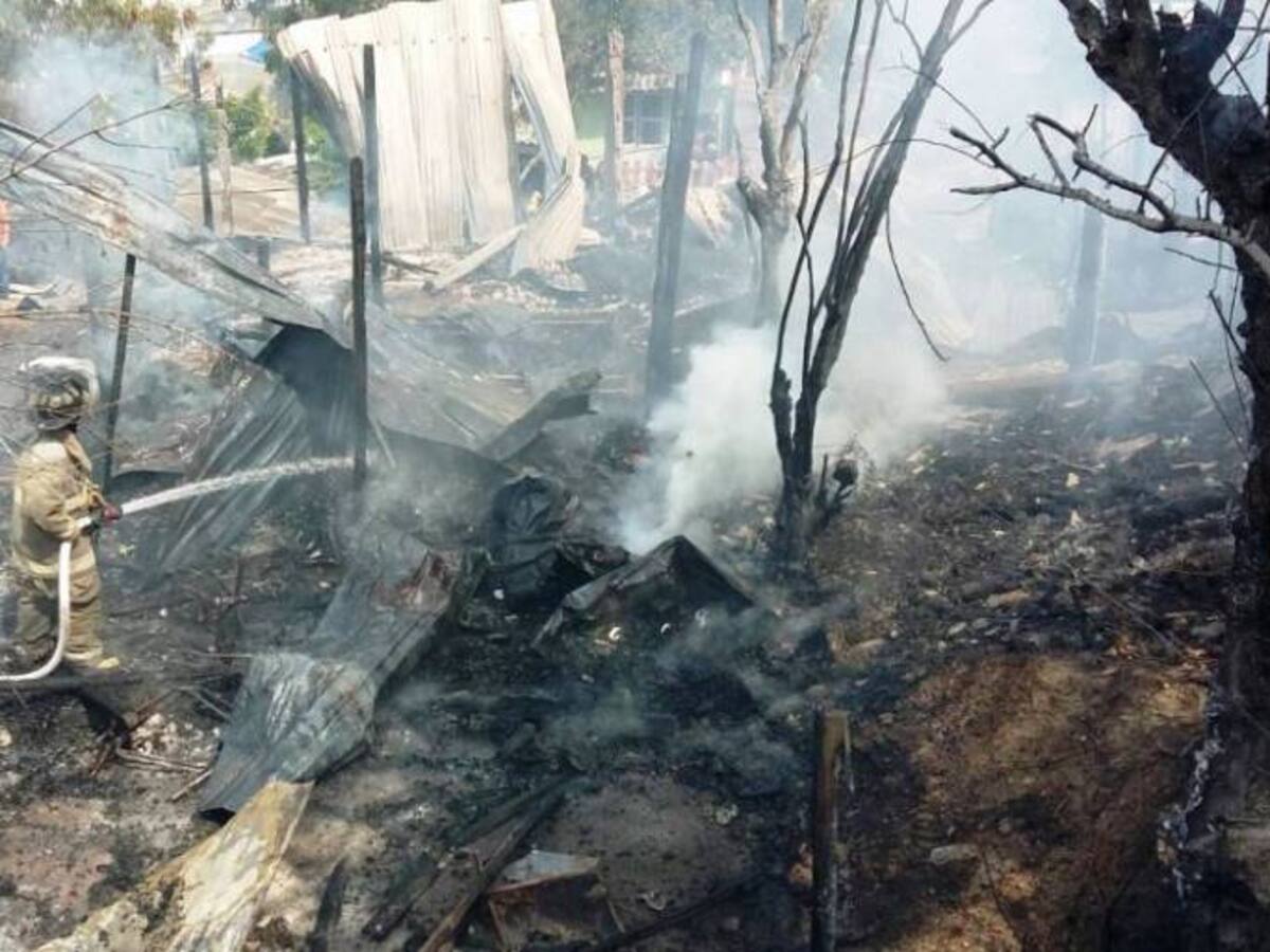 Cinco viviendas fueron destruidas por un incendio en Cartagena