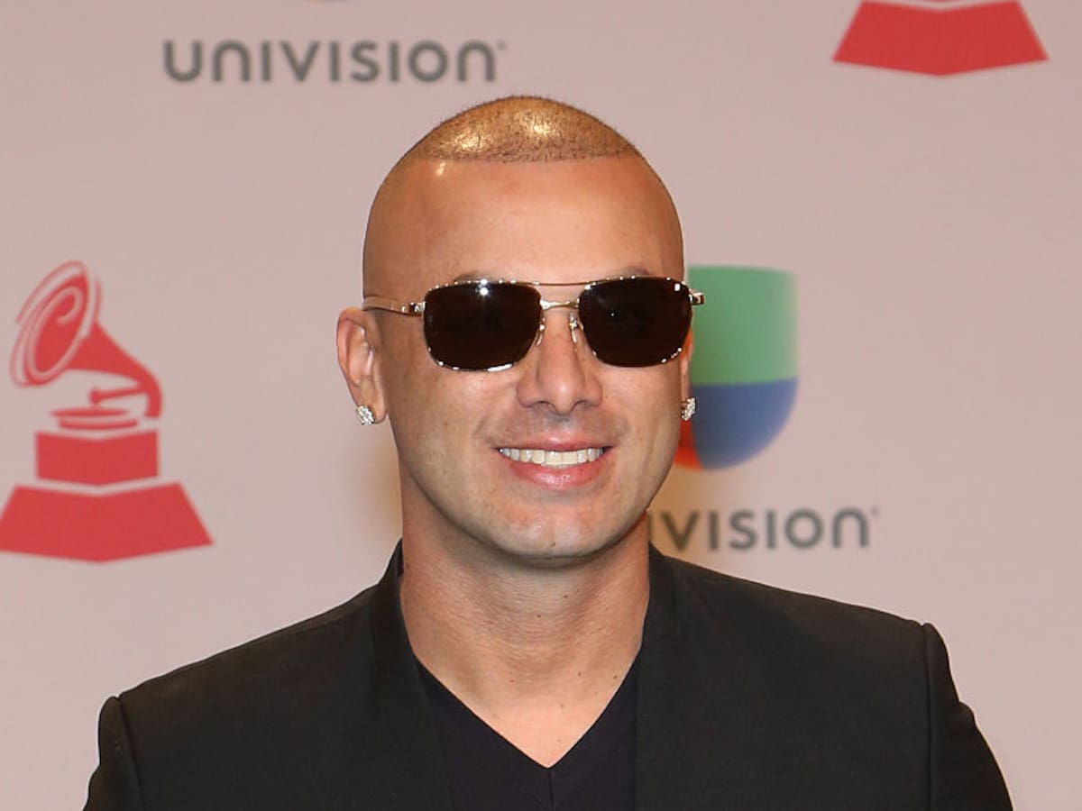 Wisin dio inicio a las clases y presentó su nuevo álbum ‘La Universidad del Perreo’