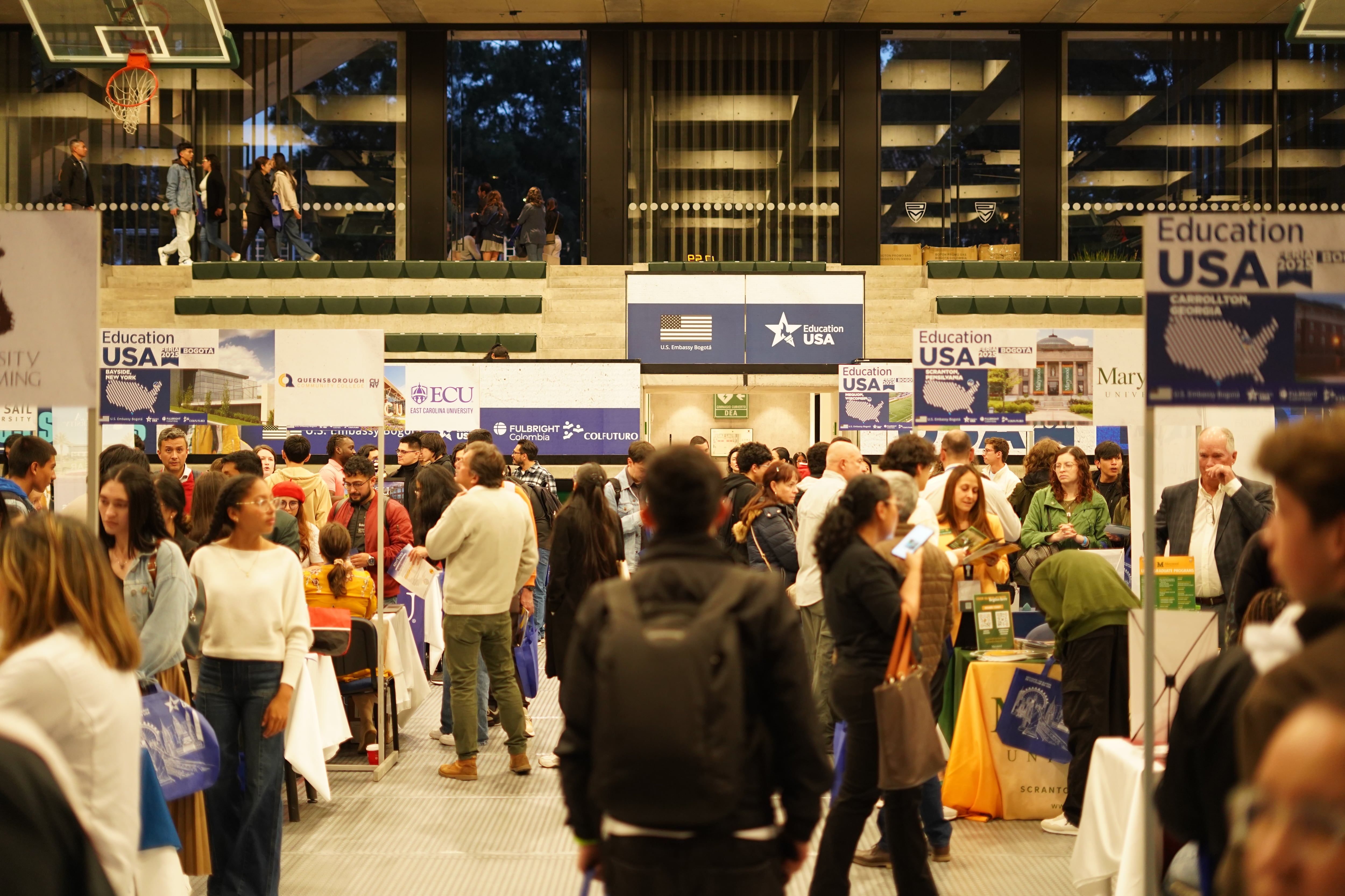 Estudiantes podrán conocer opciones académicas y recibir una guía sobre los procesos para estudiar en universidades de Estados Unidos en la Feria EducationUSA en Bogotá. Foto: Feria EducationUSA.