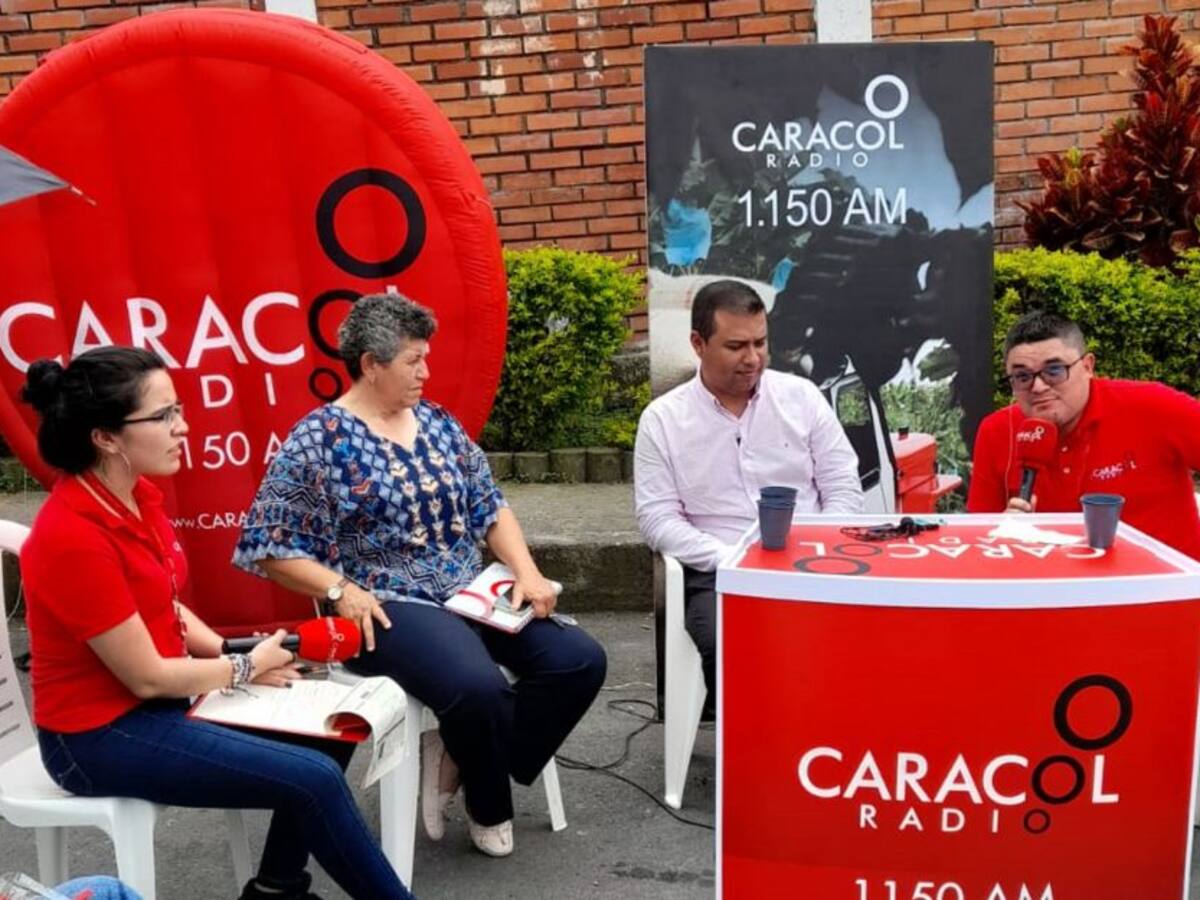 Caracol Radio en tu barrio desde Bosques de Pinares de Armenia