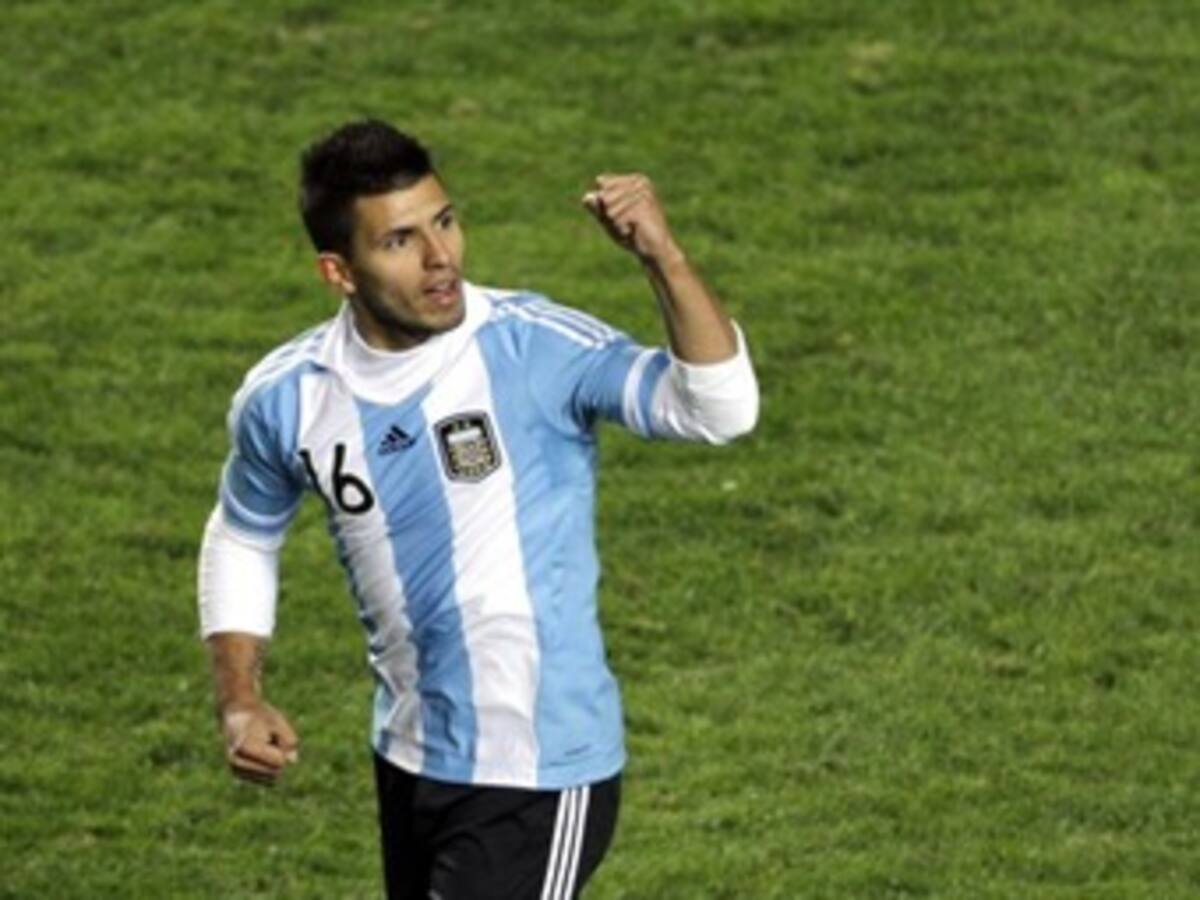 Estamos obligados a vencer a Colombia: 'Kun' Agüero