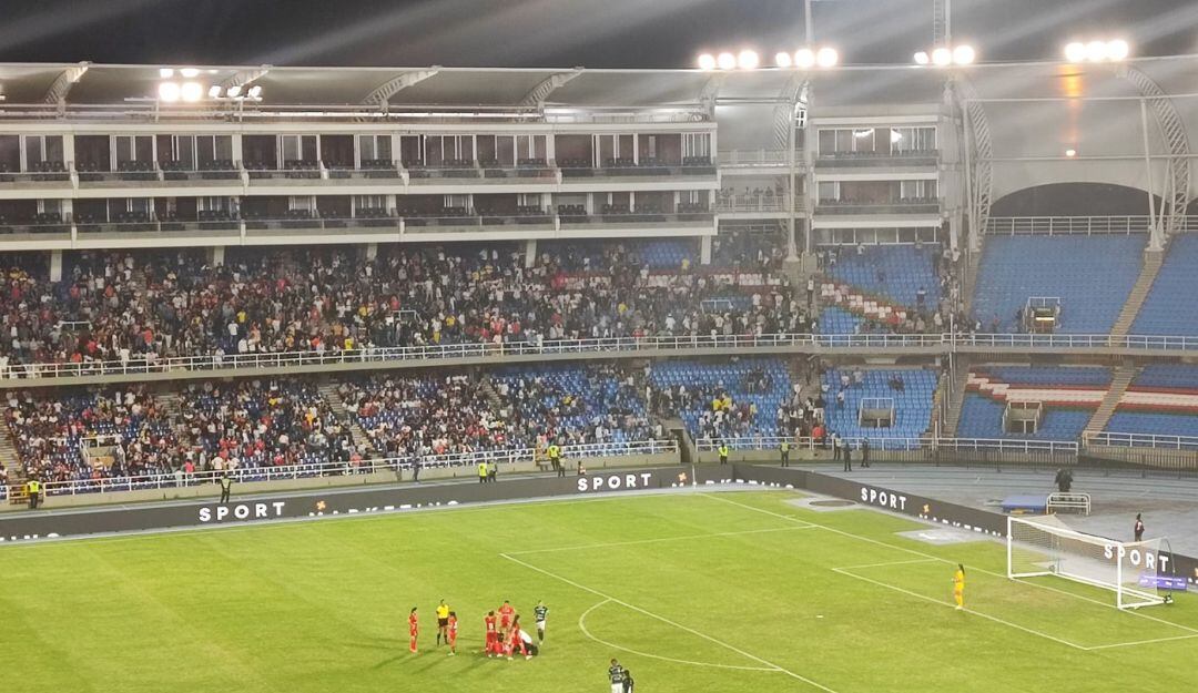 Tribuna oriental del estadio Pascual Guerrero durante el partido entre América y Cali