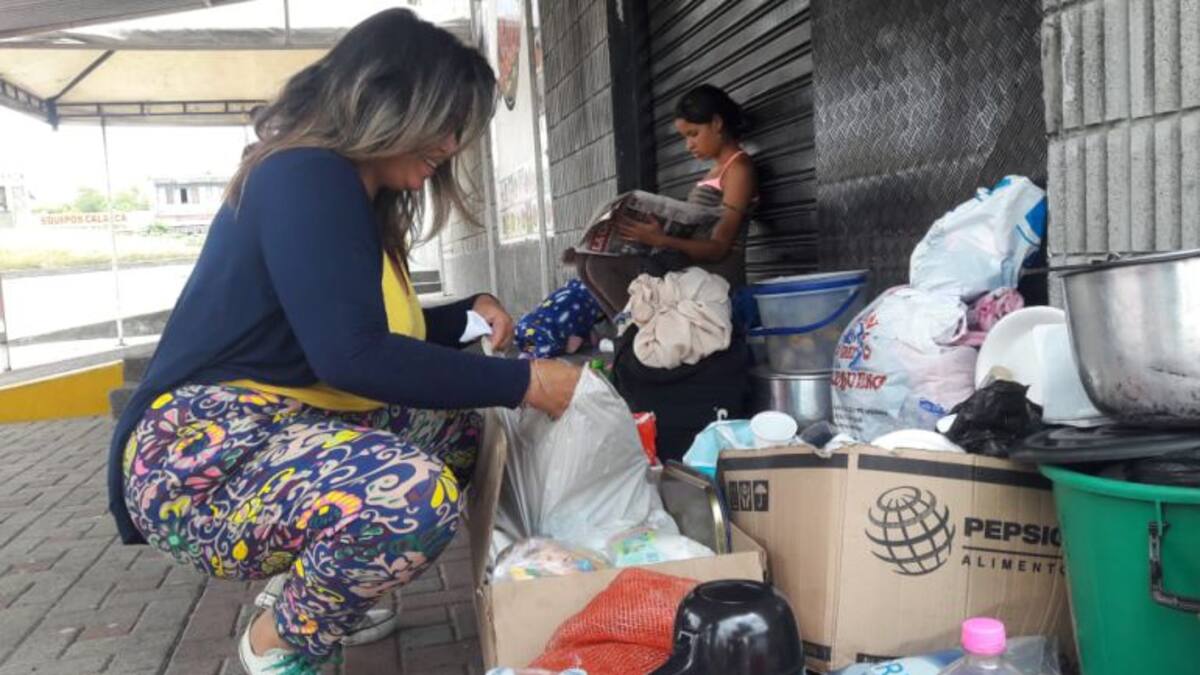 Sin rumbo alguno pasan cientos de venezolanos por el Quindío