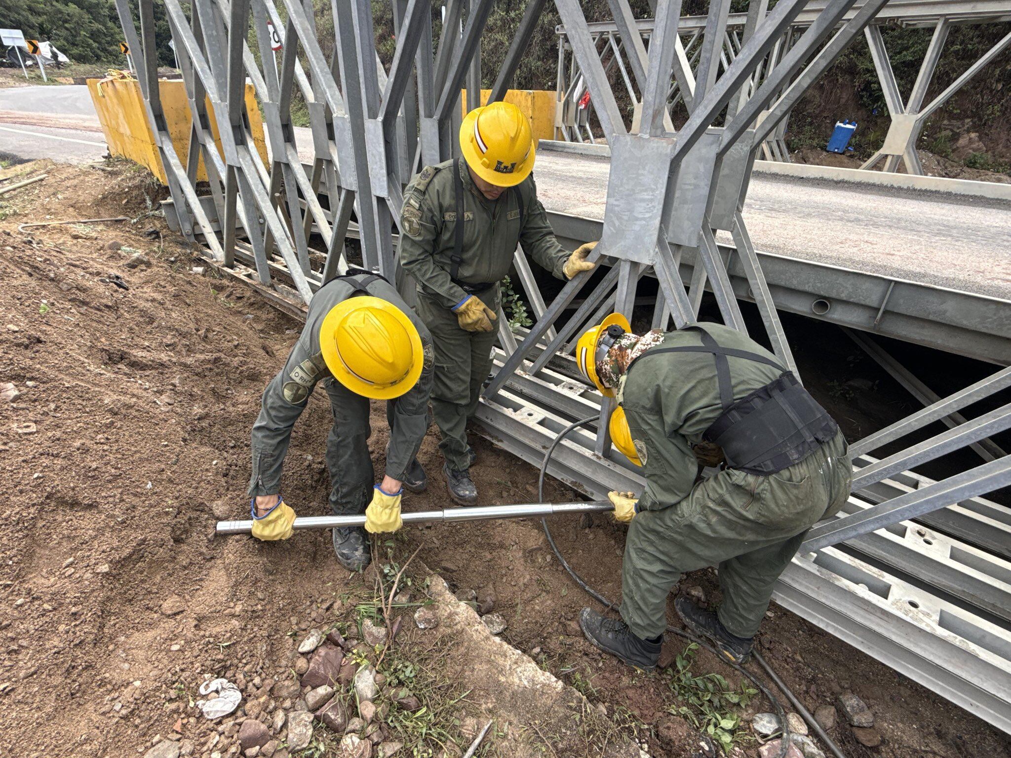 Cierre total en la vía Cúcuta - Ocaña por mantenimiento en puentes metálico. / Foto: Invías.