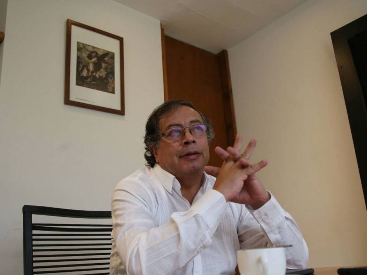 Petro convocó a reunión a Fajardo y Hernández por supuesta suspensión de elecciones