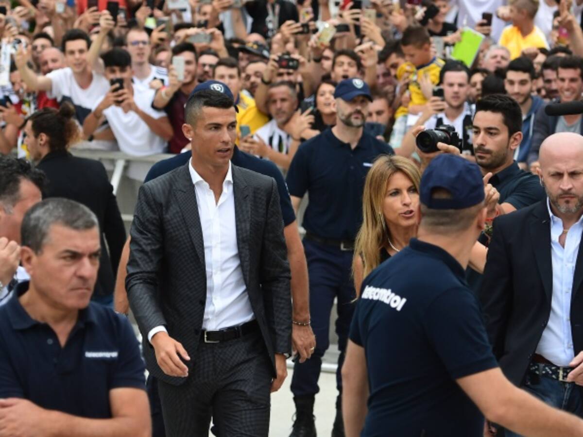 Ovación para a Cristiano en Turín y le piden la Champions