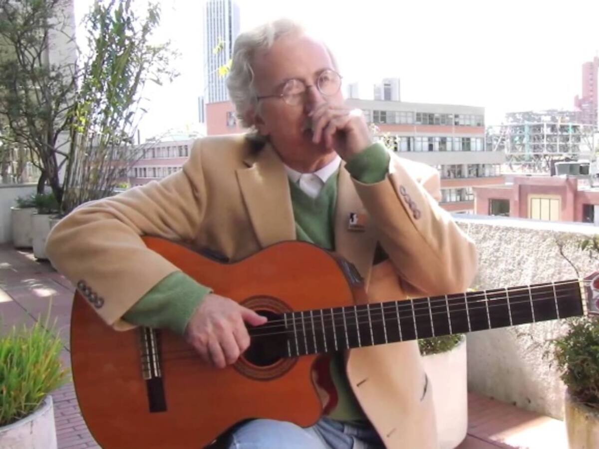 Jaime Valencia, la voz de los jingles celebró los 70 años de Caracol Radio