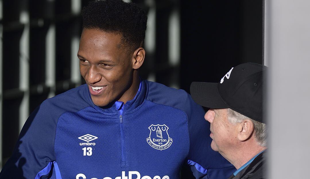 Yerry Mina y Carlo Ancelotti 