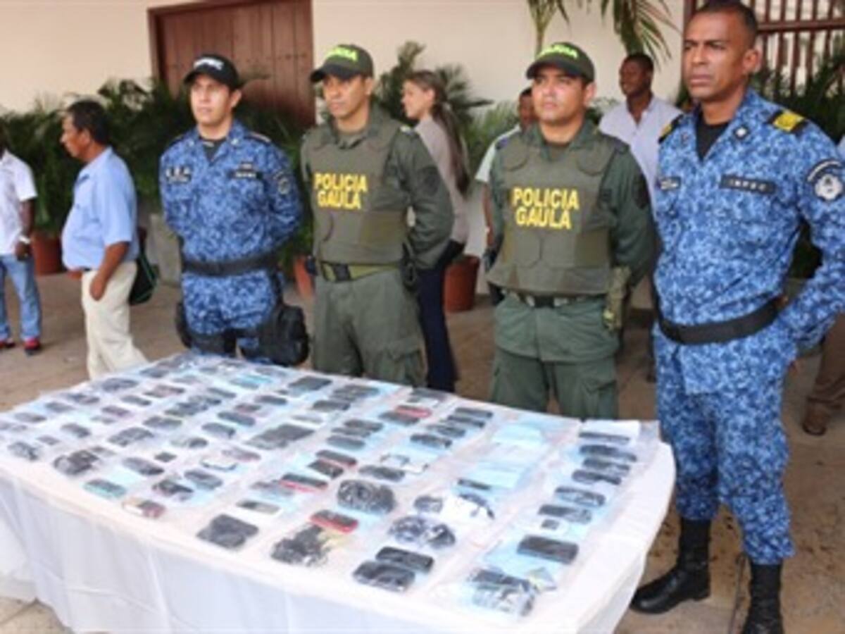 95 celulares eran utilizados desde la Cárcel de Cartagena para extorsionar