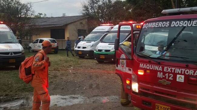 Los bomberos de Dosquebradas, Pereira y Santa Rosa de cabal apoyaron la atención de la emergencia.