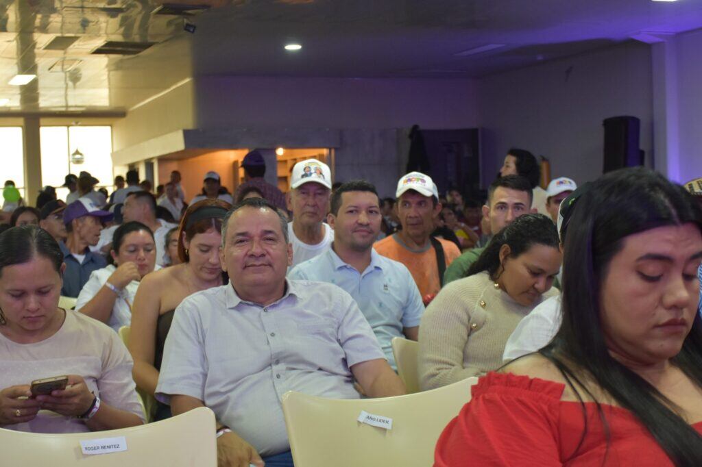 Carlos Sarmiento de la ANT en evento de Iván Cepeda | Foto: La Voz del Cinaruco