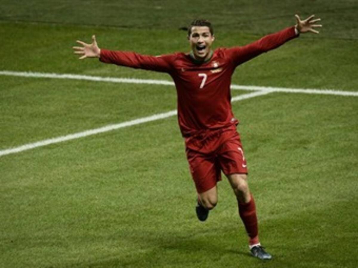 Ronaldo cantó tres veces la clasificación de Portugal al Mundial